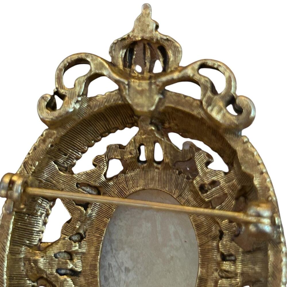 FLORENZA Carved Shell Cameo Brooch - Picture 4 of 7